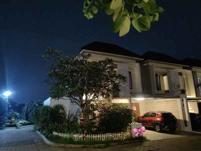 rumah mewah second bojongsari depok dekat sawangan