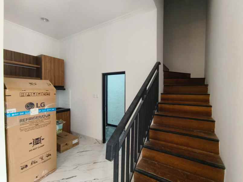 rumah modern tanpa dp di jatiwaringin pondok gede