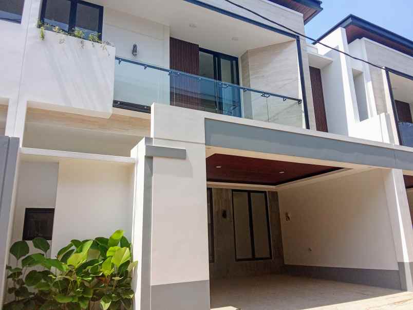 rumah modern tropical di cinere gandul depok