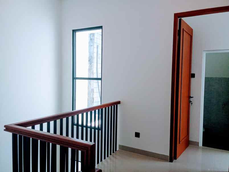 rumah modern tropical di cinere gandul depok