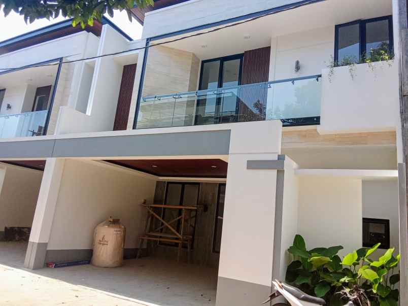 rumah modern tropical di cinere gandul depok