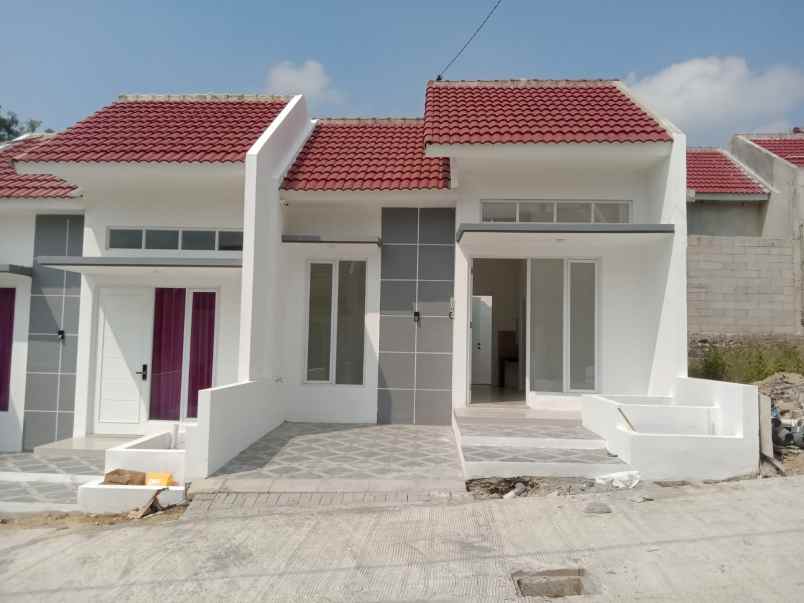 rumah murah dalam perumahan dekat pasar godean sleman