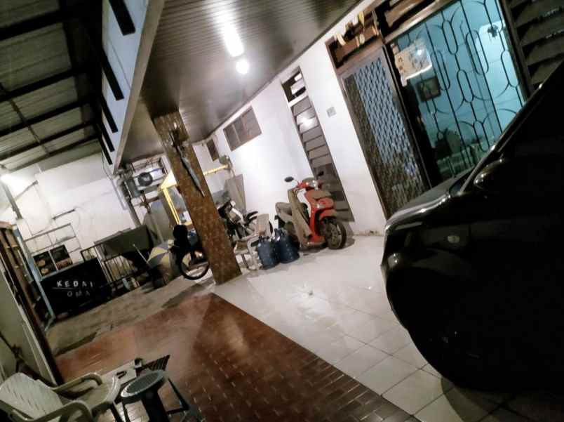 rumah murah di petemon tengah kota surabaya