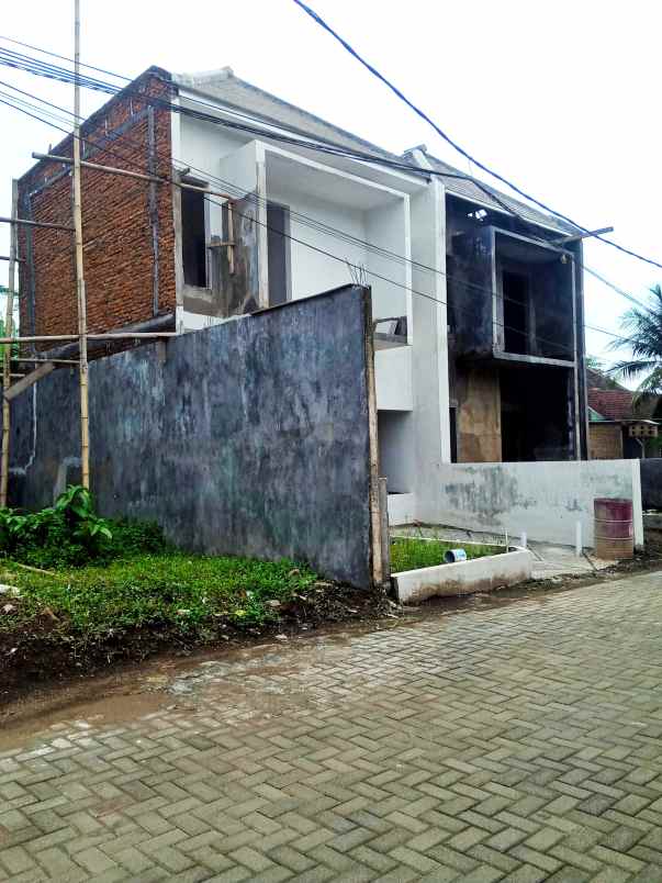 rumah pakisaji