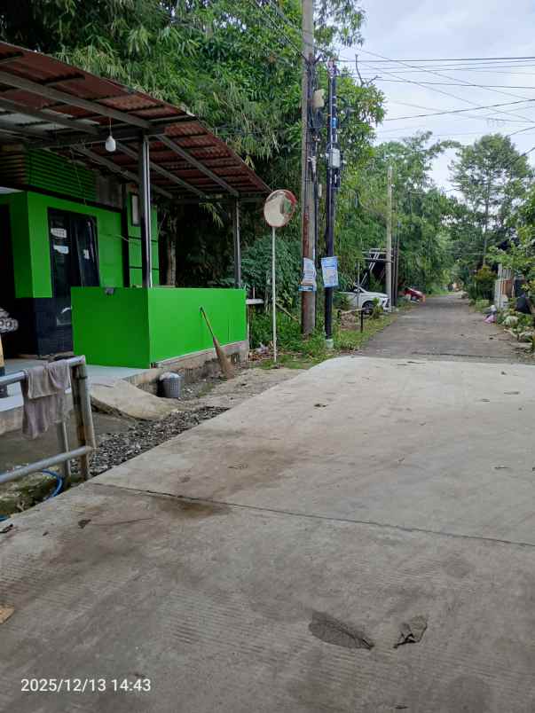 rumah second dalam taman anyelir 3 kalimulya depok