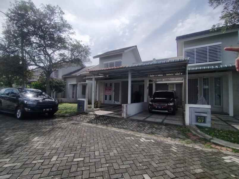 rumah second dijual cepat di jl purwodadi cluster