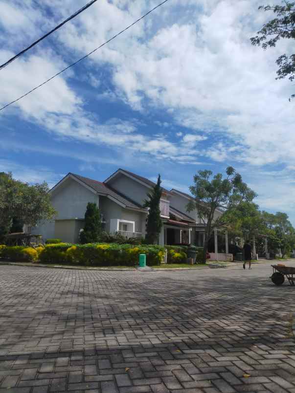 rumah second dijual cepat di jl purwodadi cluster