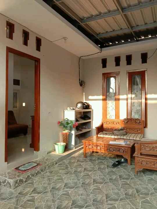 rumah semi modern dijual lokasi selatan medika