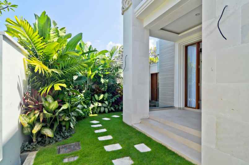 rumah semi villa di kawasan sanur bali