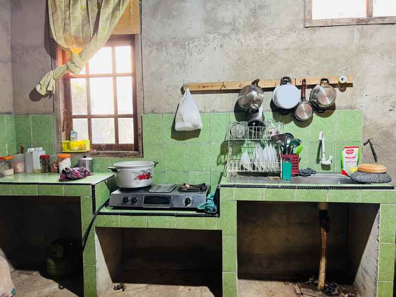 rumah siap huni 1865m bonus pohon durian karanganyar