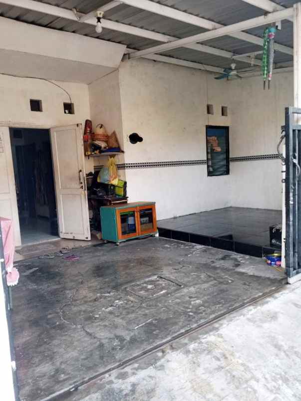 rumah siap huni di kebraon surabaya