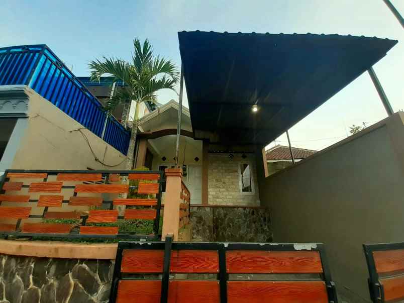 rumah siap huni full furnished di kota batu