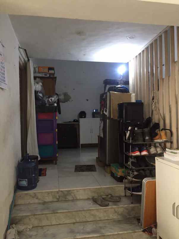 rumah super strategis di pinggir jalan utama wijaya