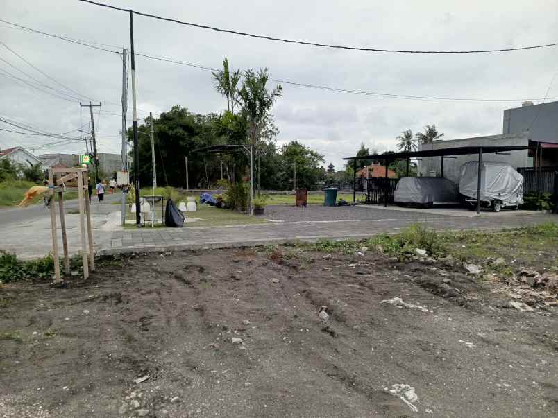 tanah jalan pantai lima or babadan