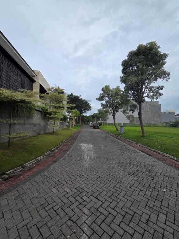 tanah palm beach pakuwon city