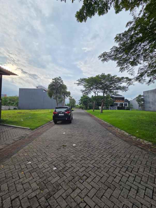 tanah palm beach pakuwon city