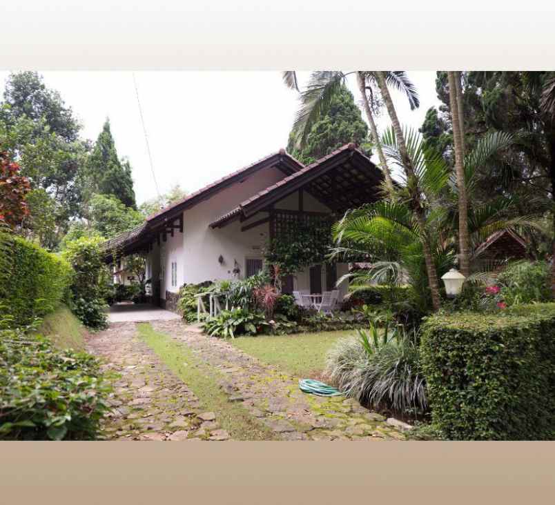 villa grand trawas boulevard furnish