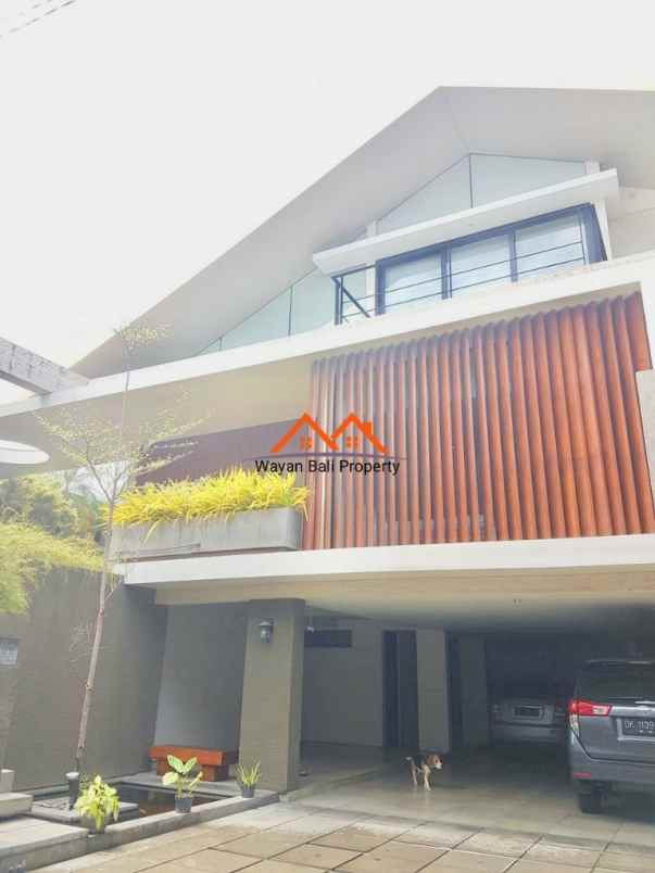 villa jalan batu belig