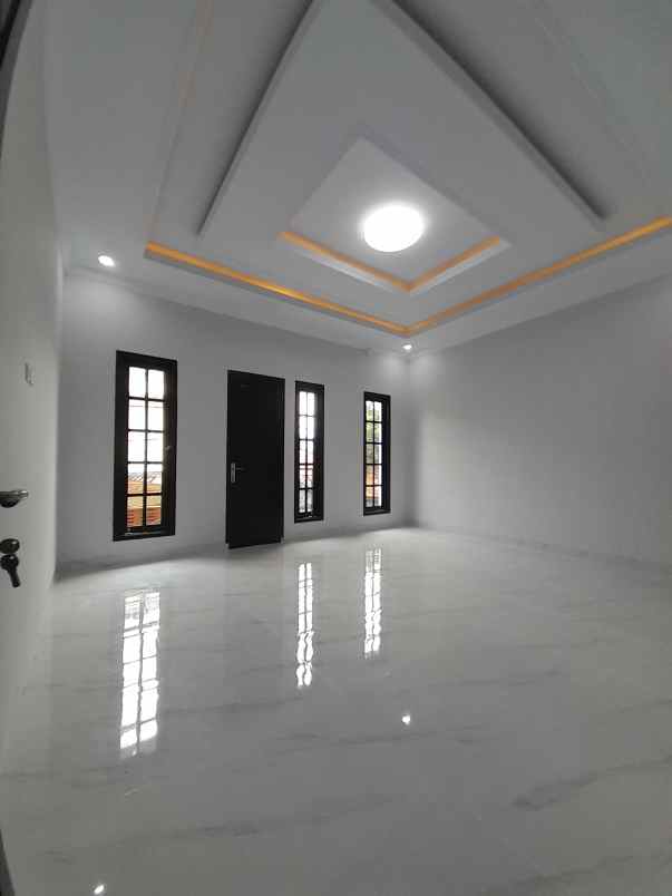 2 lantai single house at jagakarsa jaksel siap huni