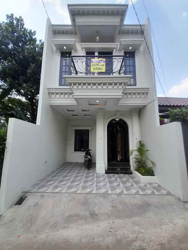 2 lantai single house at jagakarsa jaksel siap huni