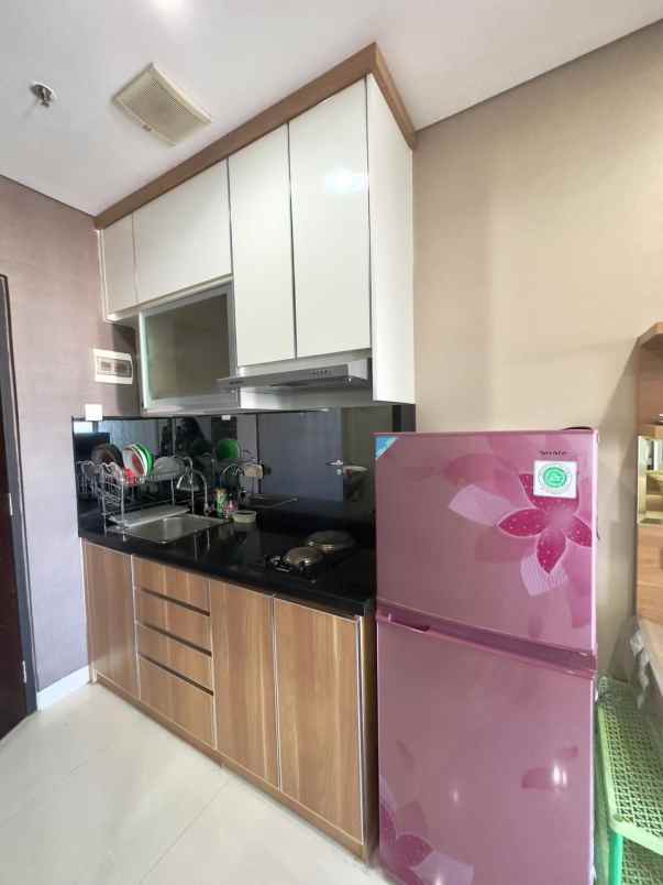 apartemen full furnished di depok