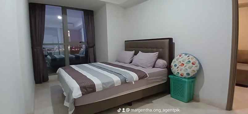 apartemen gold coast pik atlantic furnish