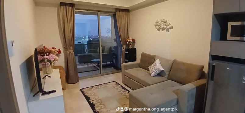 apartemen gold coast pik atlantic furnish