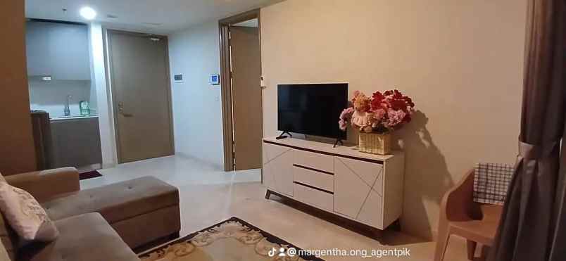 apartemen gold coast pik atlantic furnish