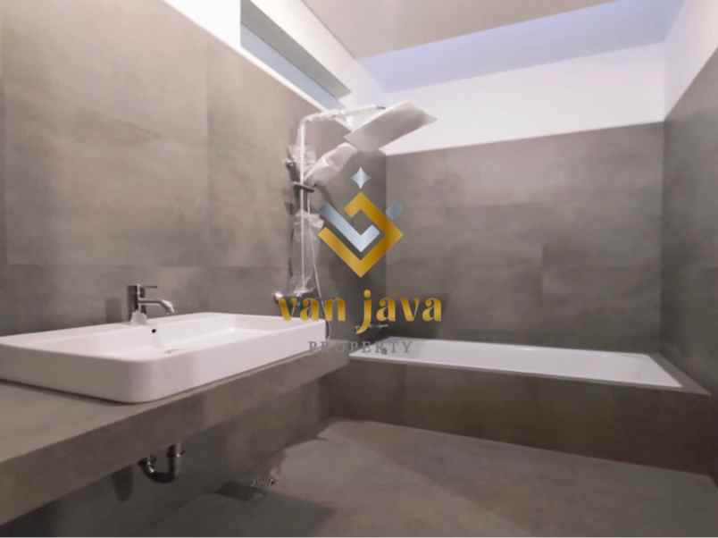 apartemen jati padang