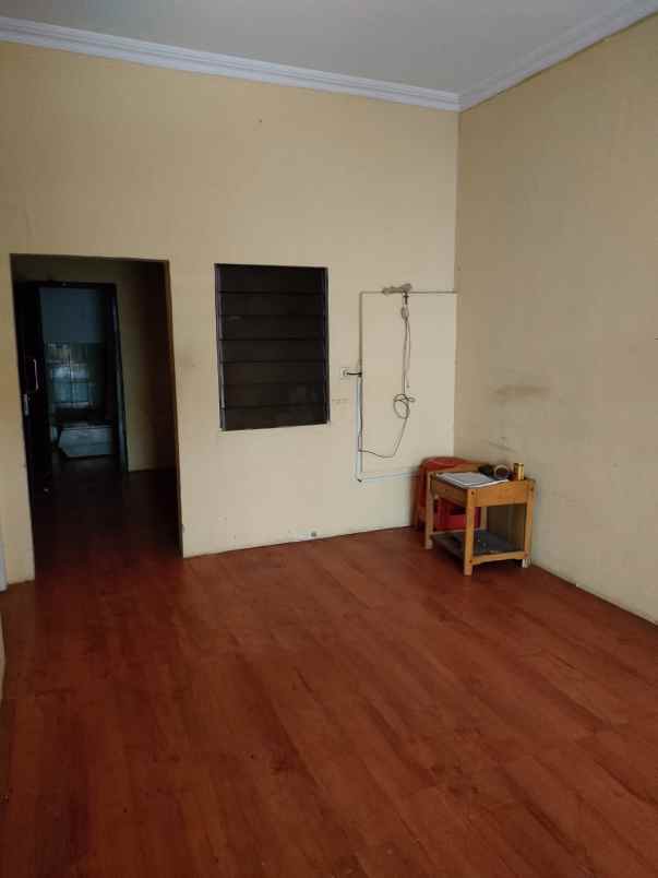 di jual rumah di mandala tengah tomang jakarta barat