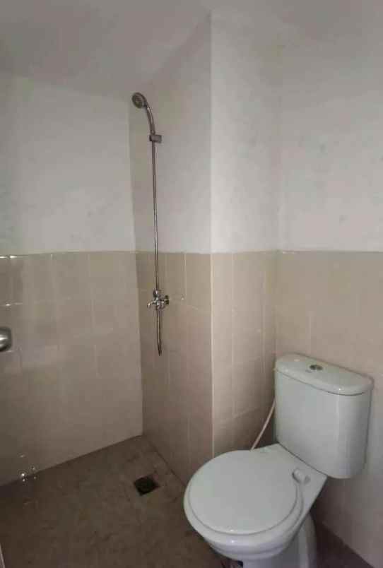 di sewakan apartemen kosongan podomoro golf view