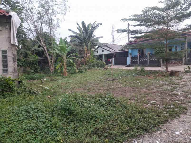 di tanah bangunan lokasi pinggir setu cikaret