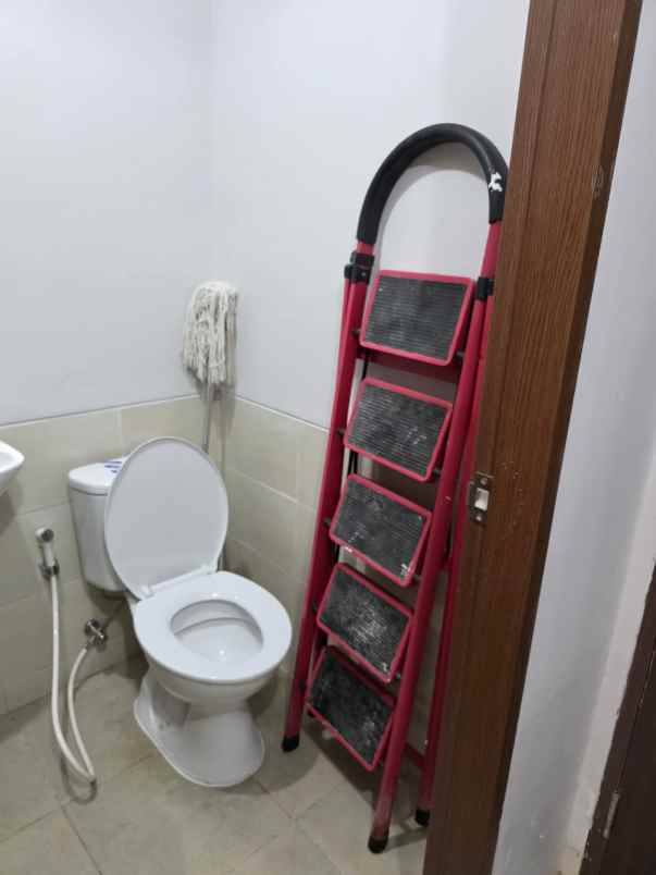 dijual apartemen apartemen transpark juanda