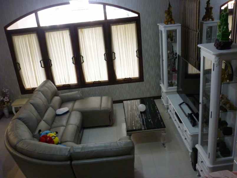 dijual apartemen garden mansion waterplace