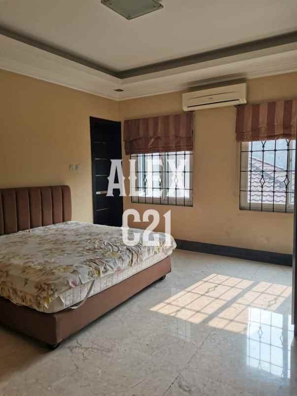 dijual b u rumah di jakarta selatan kebayoran baru