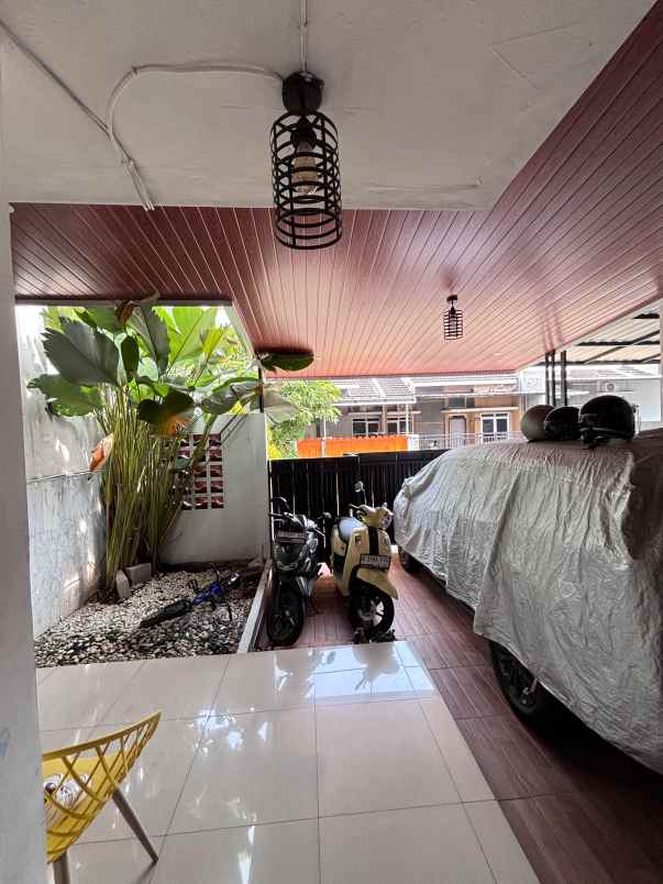 dijual cepat rumah dekat stasiun cilebut