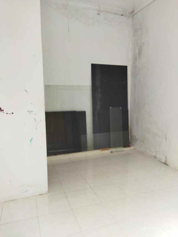 dijual kosan 3 pintu kios di kartama jalan provinsi