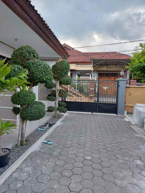 dijual kost jalan ikan jrabangan