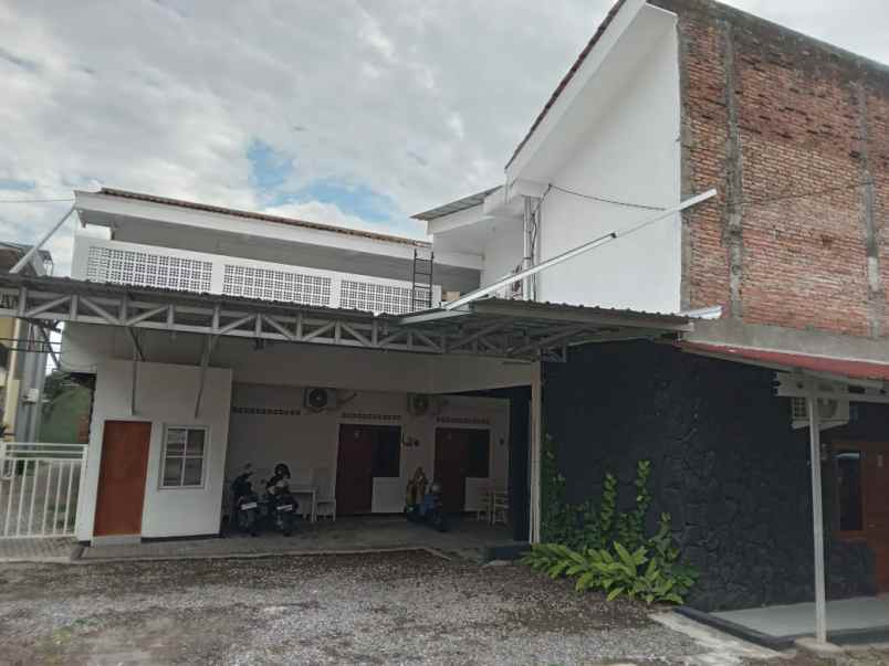 dijual kost kledokan depok sleman