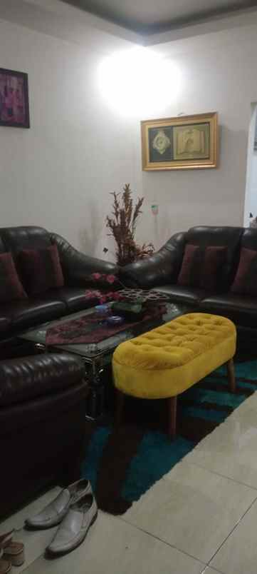 dijual kost nyengseret