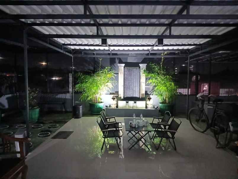 dijual resto ayam mercon ceger jakarta