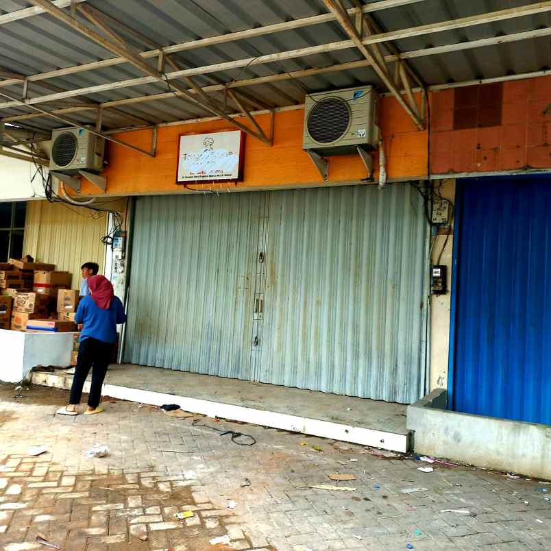 dijual ruko gudang kantor harapan baru regency