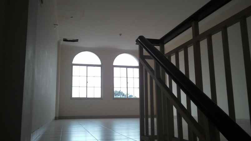dijual ruko gudang kantor jaka setia