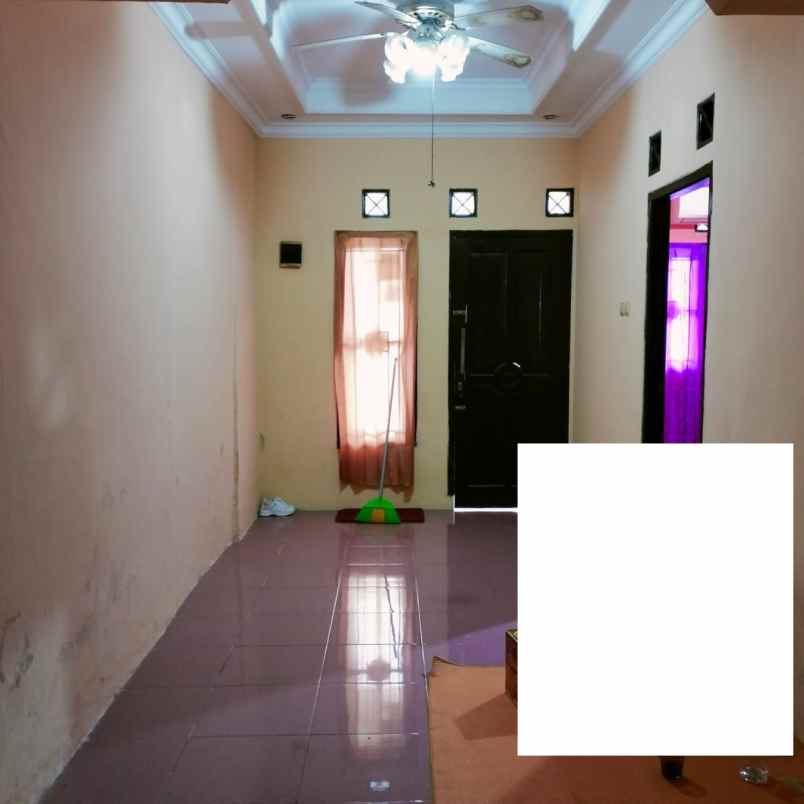 dijual rumah 2 lantai unit bagus kosongan oke bekasi