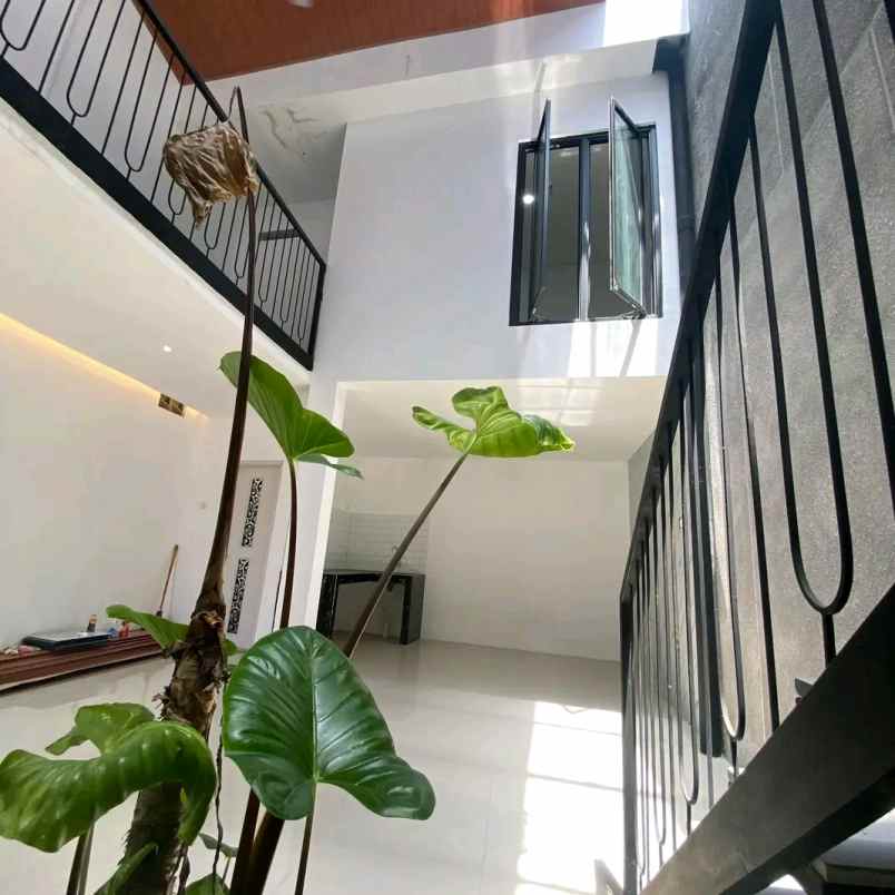 dijual rumah 950 meter ke upn