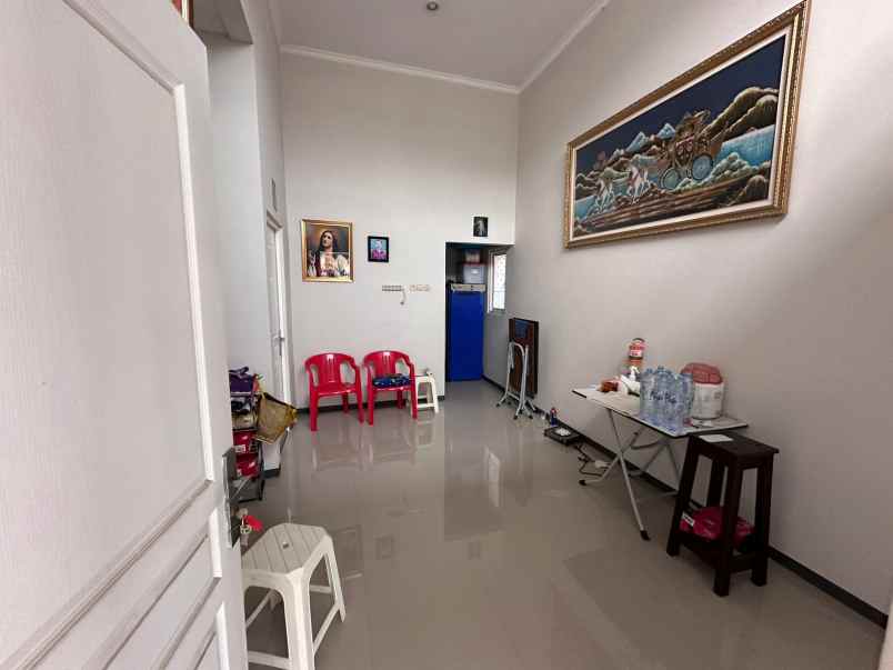 dijual rumah alana cemandi