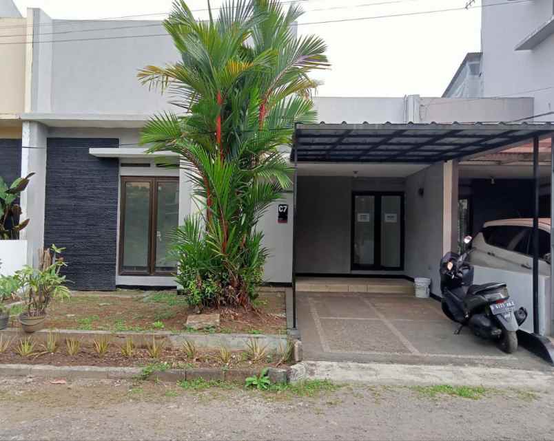 dijual rumah antapani