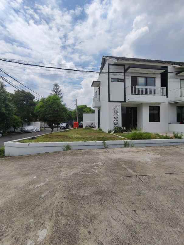 dijual rumah antapani bandung