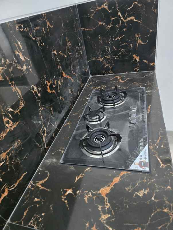 dijual rumah babatan pantai