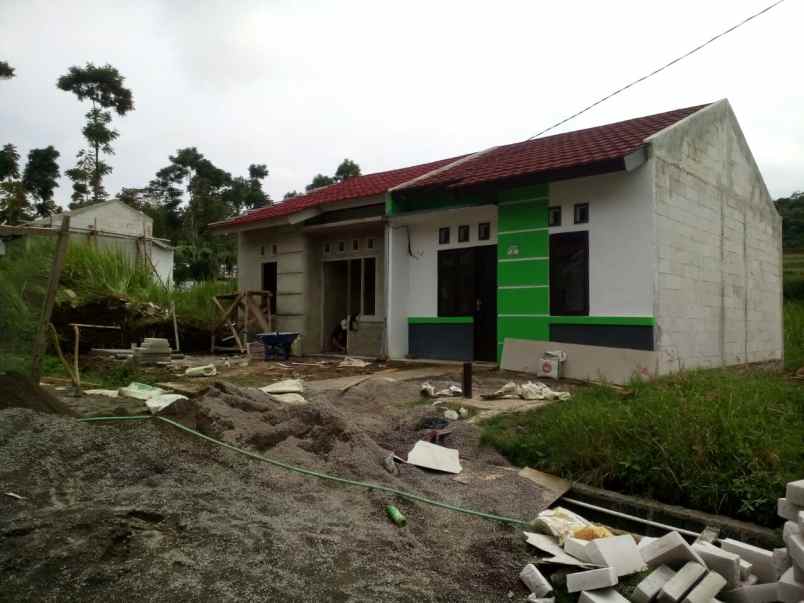 dijual rumah banjaran